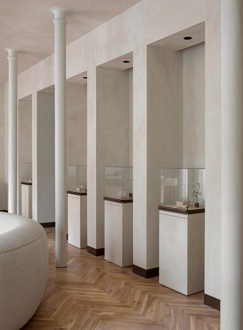 Colonnade in Dulong jewellery store by Norm Architects