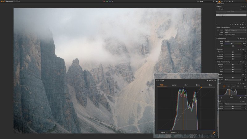 A screenshot of using Curves to edit a photo in Capture One 22